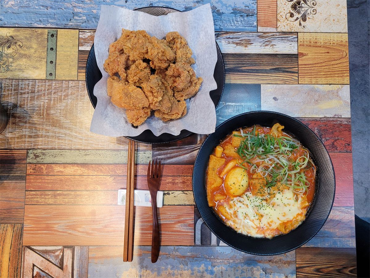 순살세트(치킨한마리+모듬떡볶이 대)