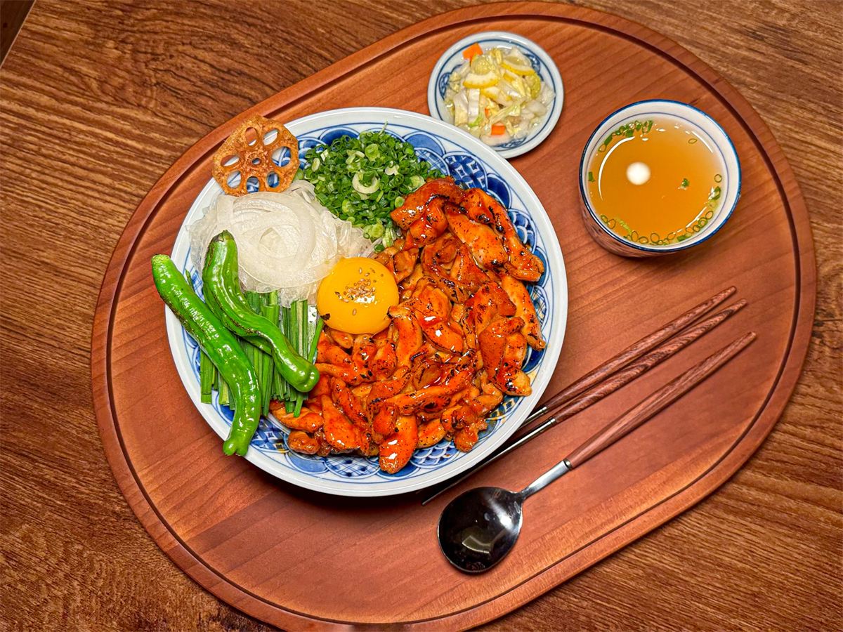 매콤 야끼도리동
