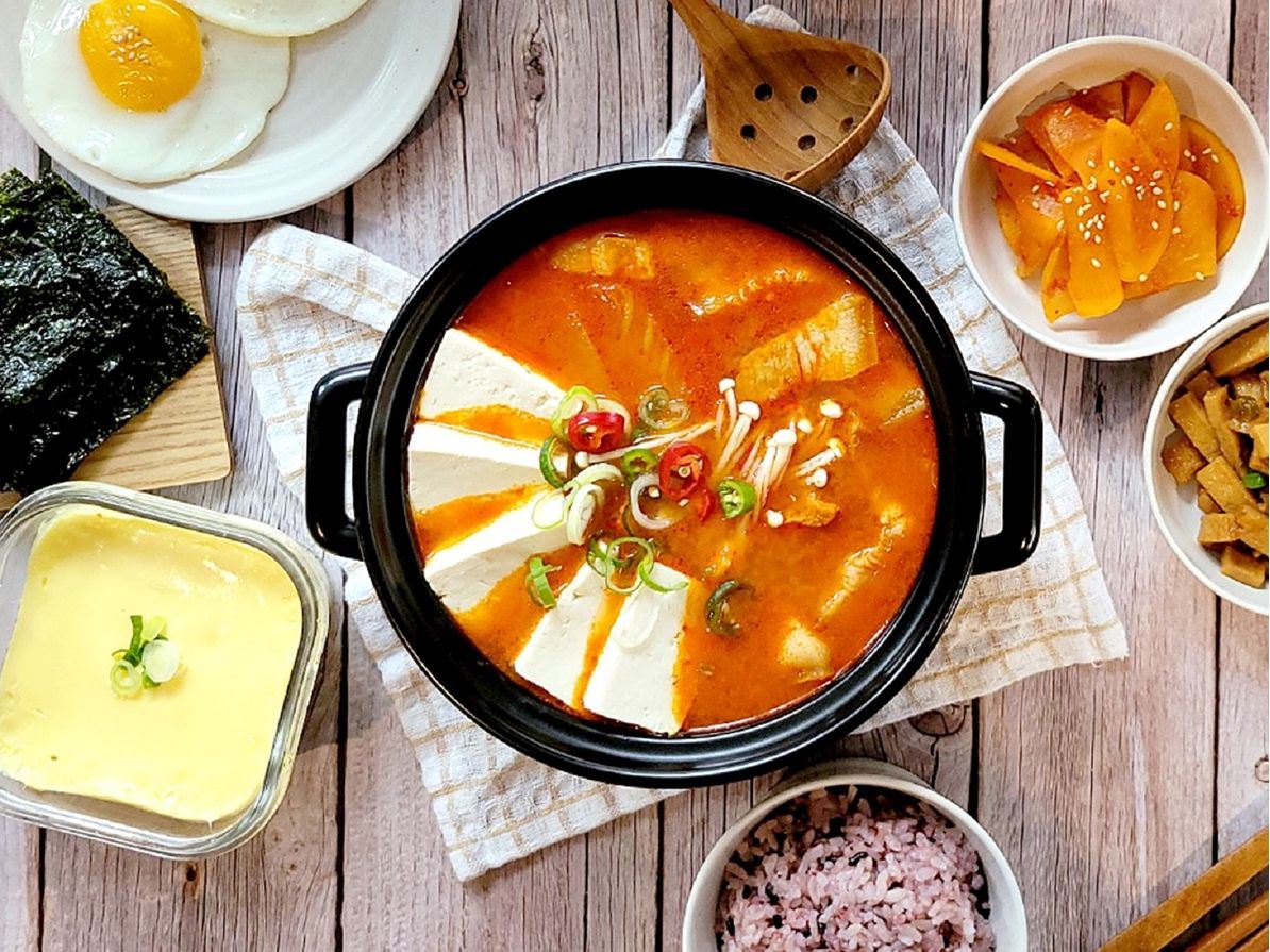 고기 담은 김치찌개