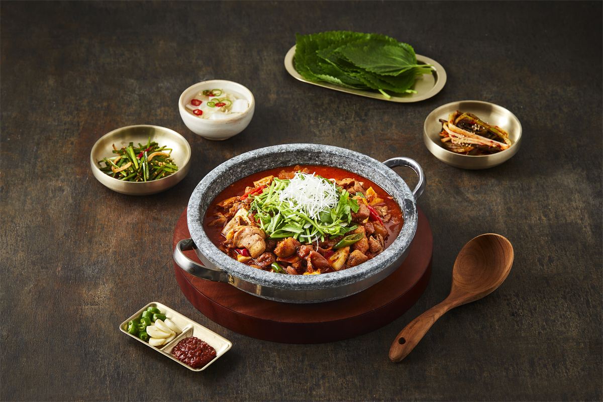 뜨곱닭(곱창,소곱창,닭다리살을 넣음 볶음)