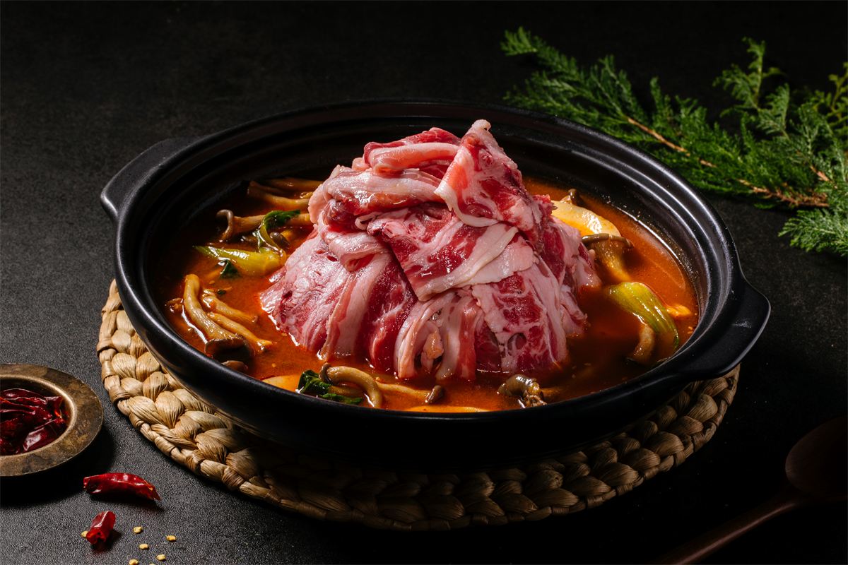 우삽겹 마라 화산 전골