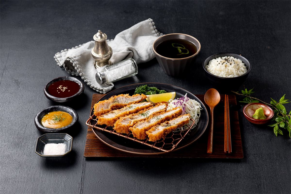특로스카츠 정식 
