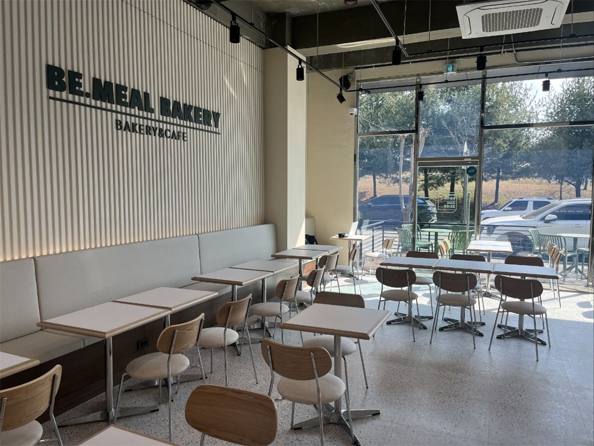 비밀(BE.MEAL)베이커리 인테리어 3