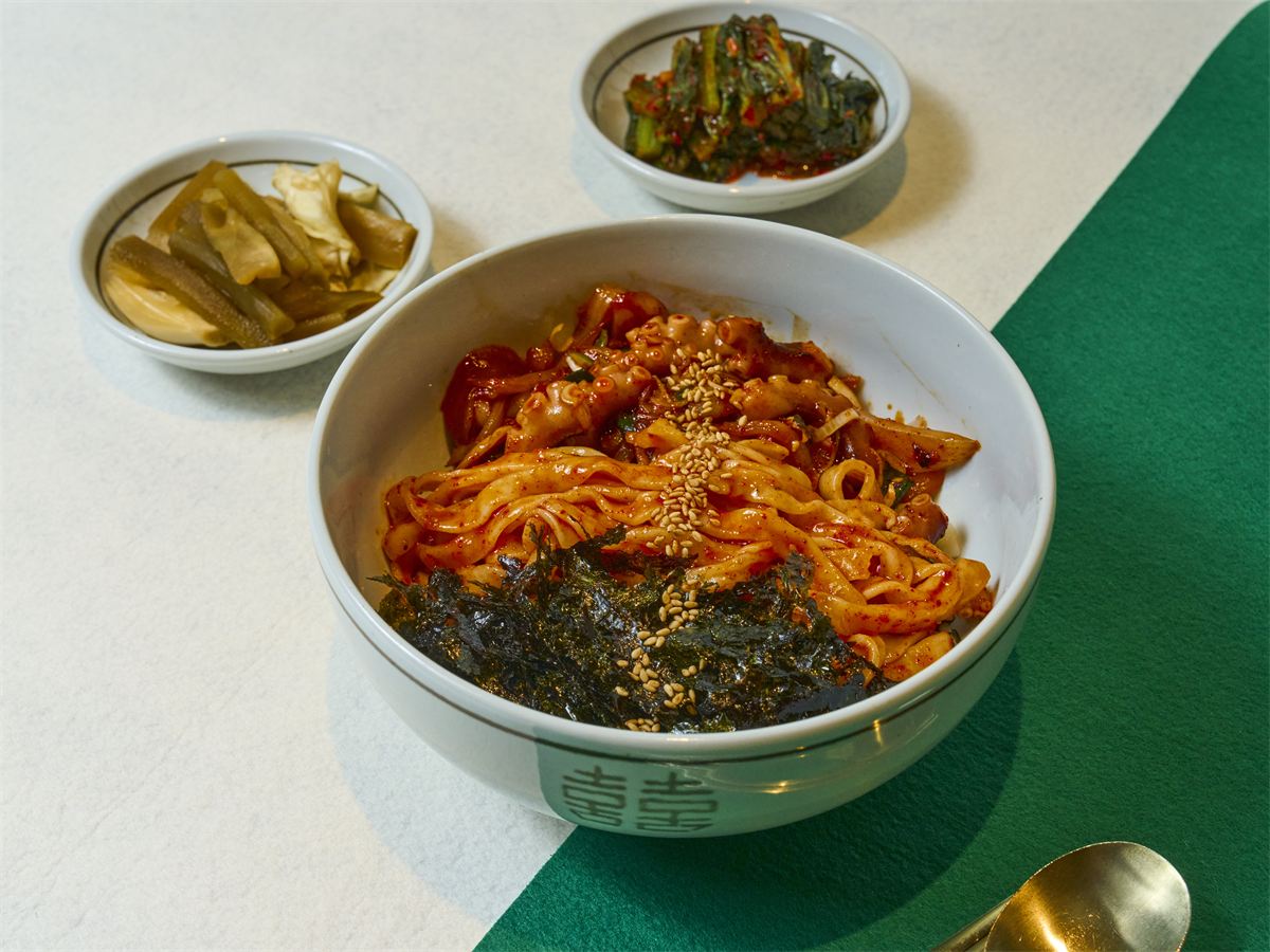 낙지비빔칼국수