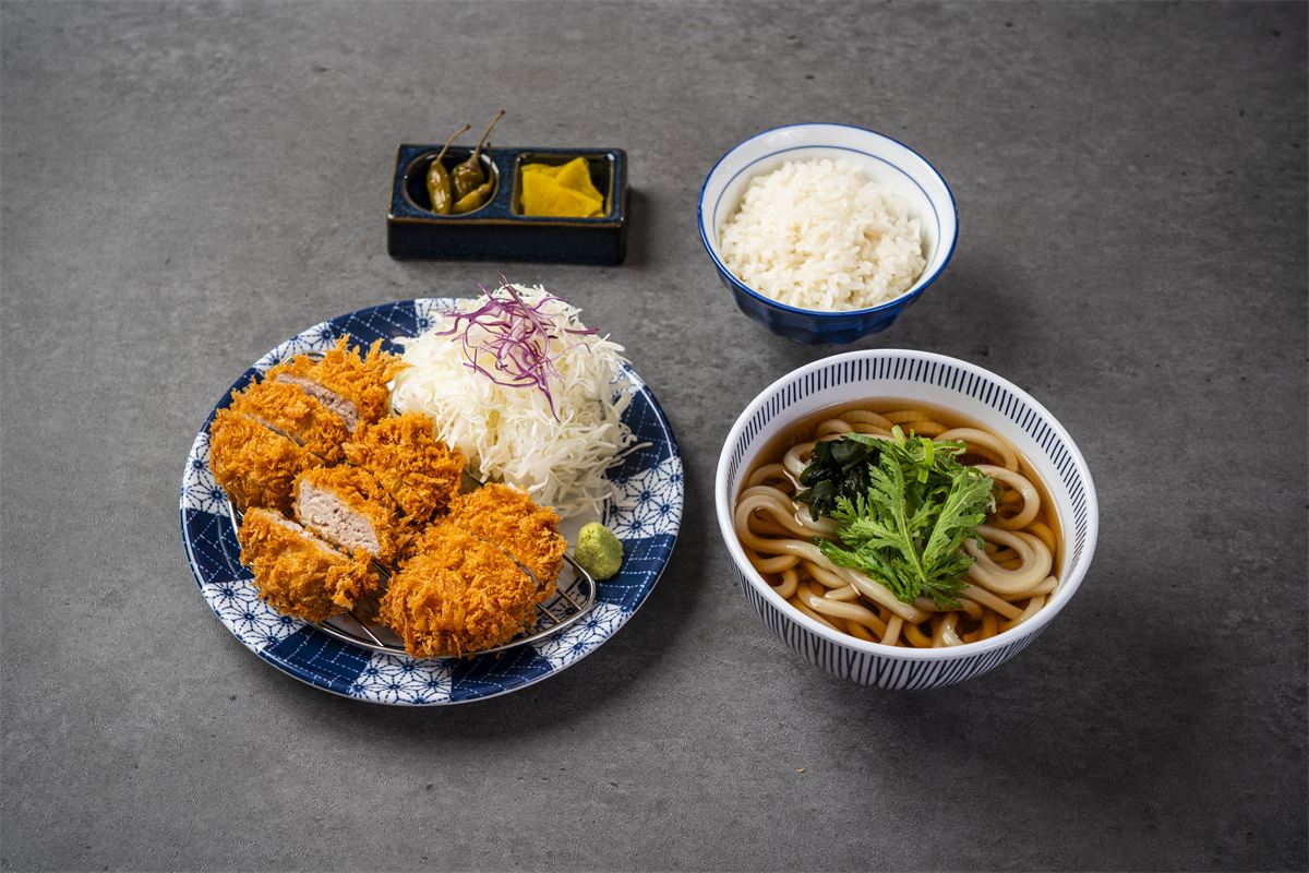 히레카츠정식