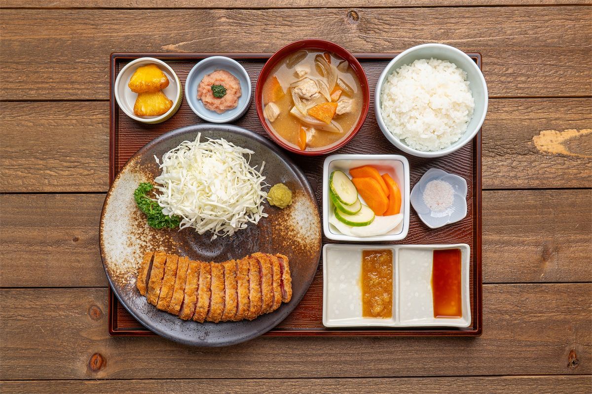 다이몬규카츠 정식 140g