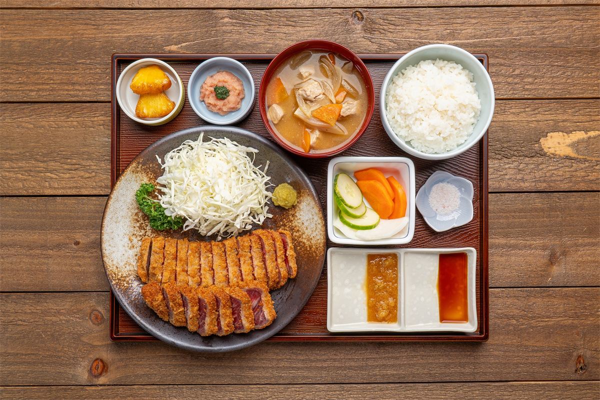 다이몬규카츠 정식 210g